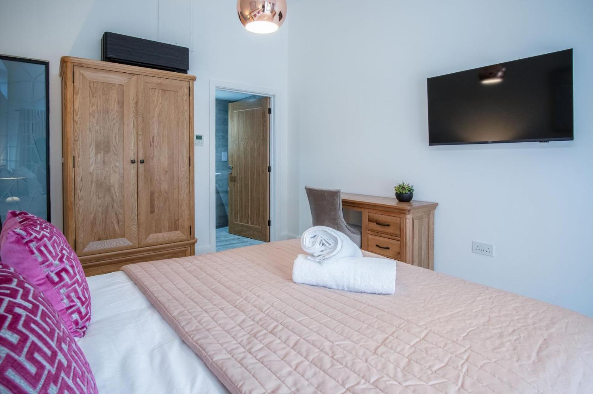Apartment 12 - Sleeping Giant - Pen Y Cae *