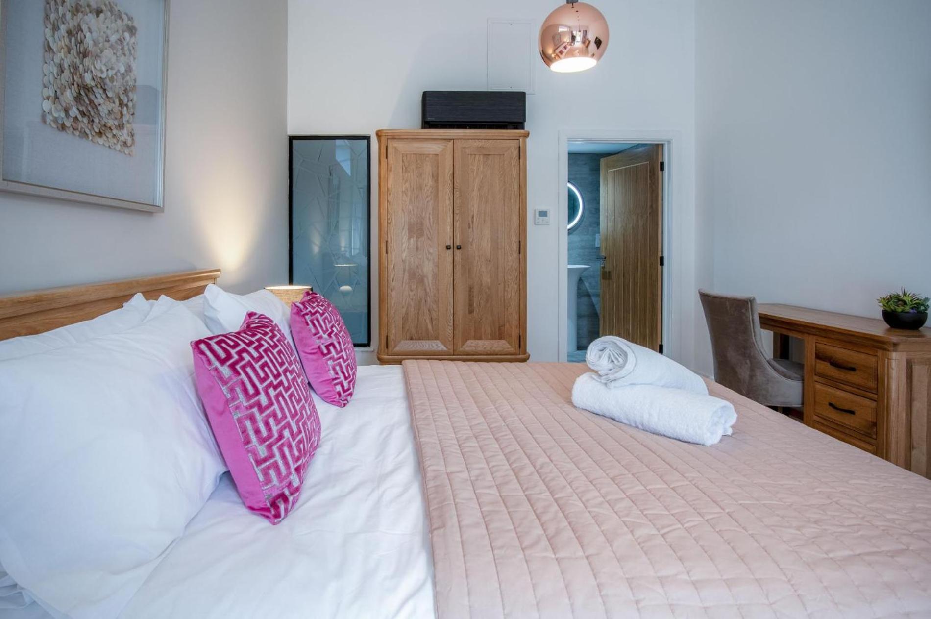 12 - Sleeping Giant - Pen Y Cae Apartment