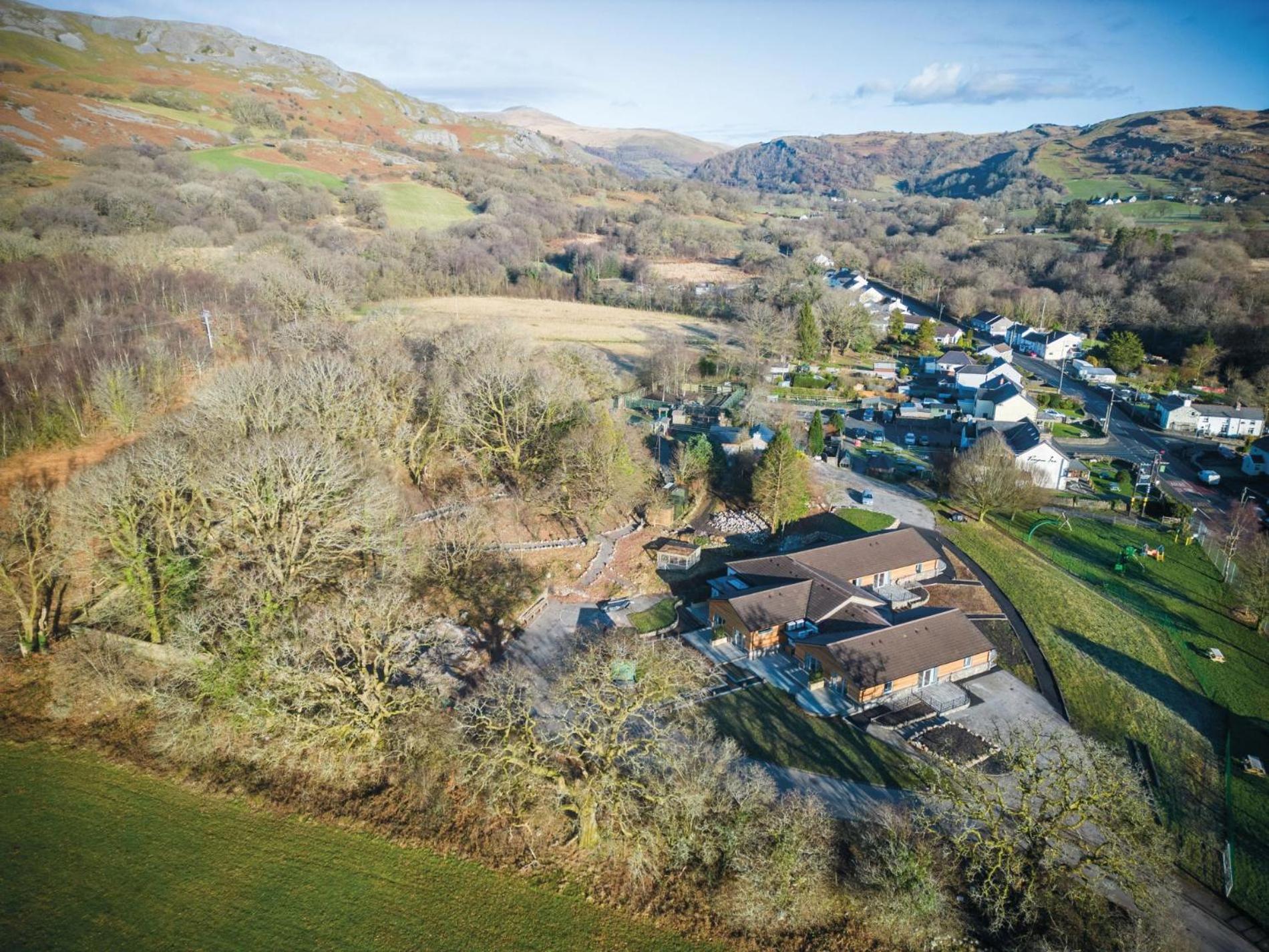 Apartment 12 - Sleeping Giant - Pen Y Cae
